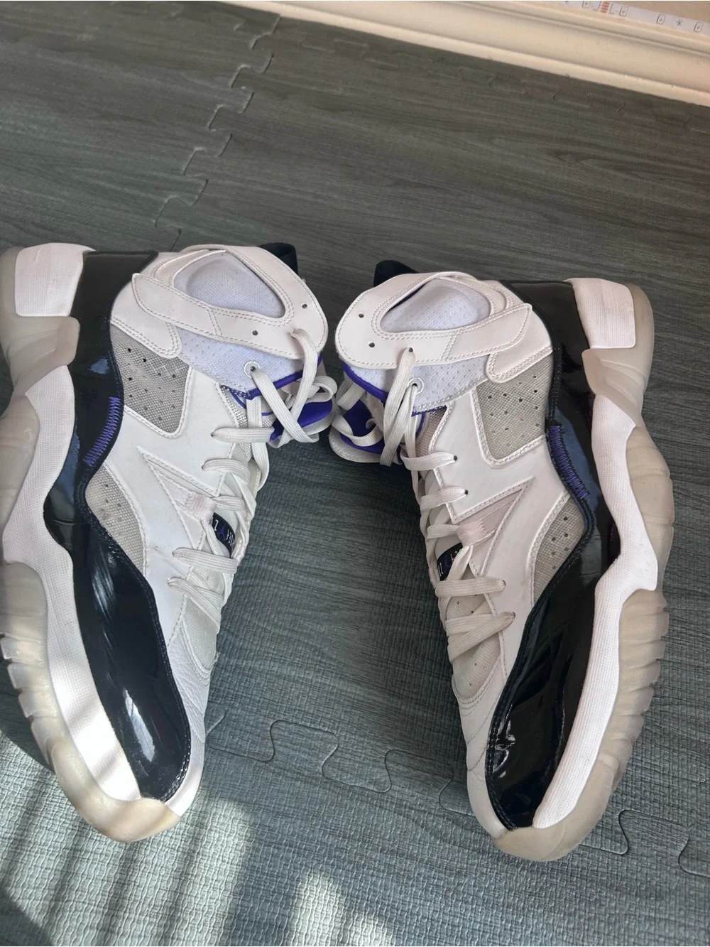 Jordan wear scuffs
